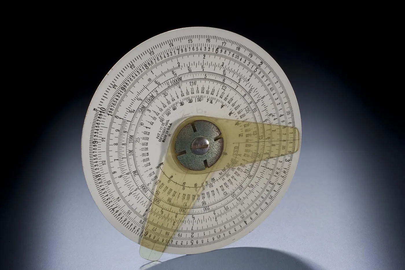Circular Slide Rule, William J. Powell
