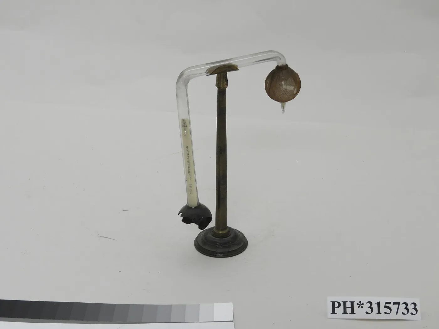 Daniell Hygrometer