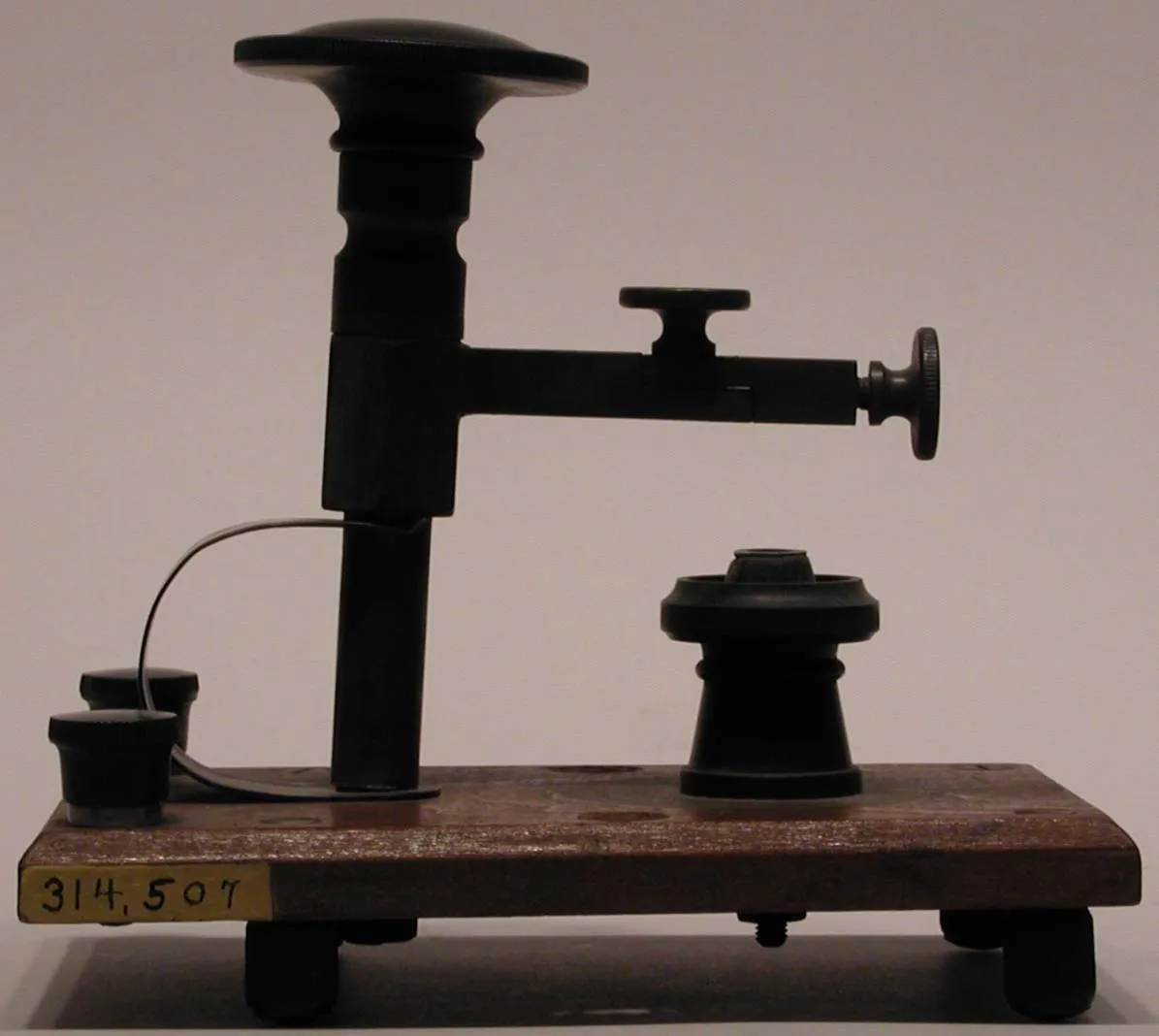 Fessenden electrolytic radio signal detector