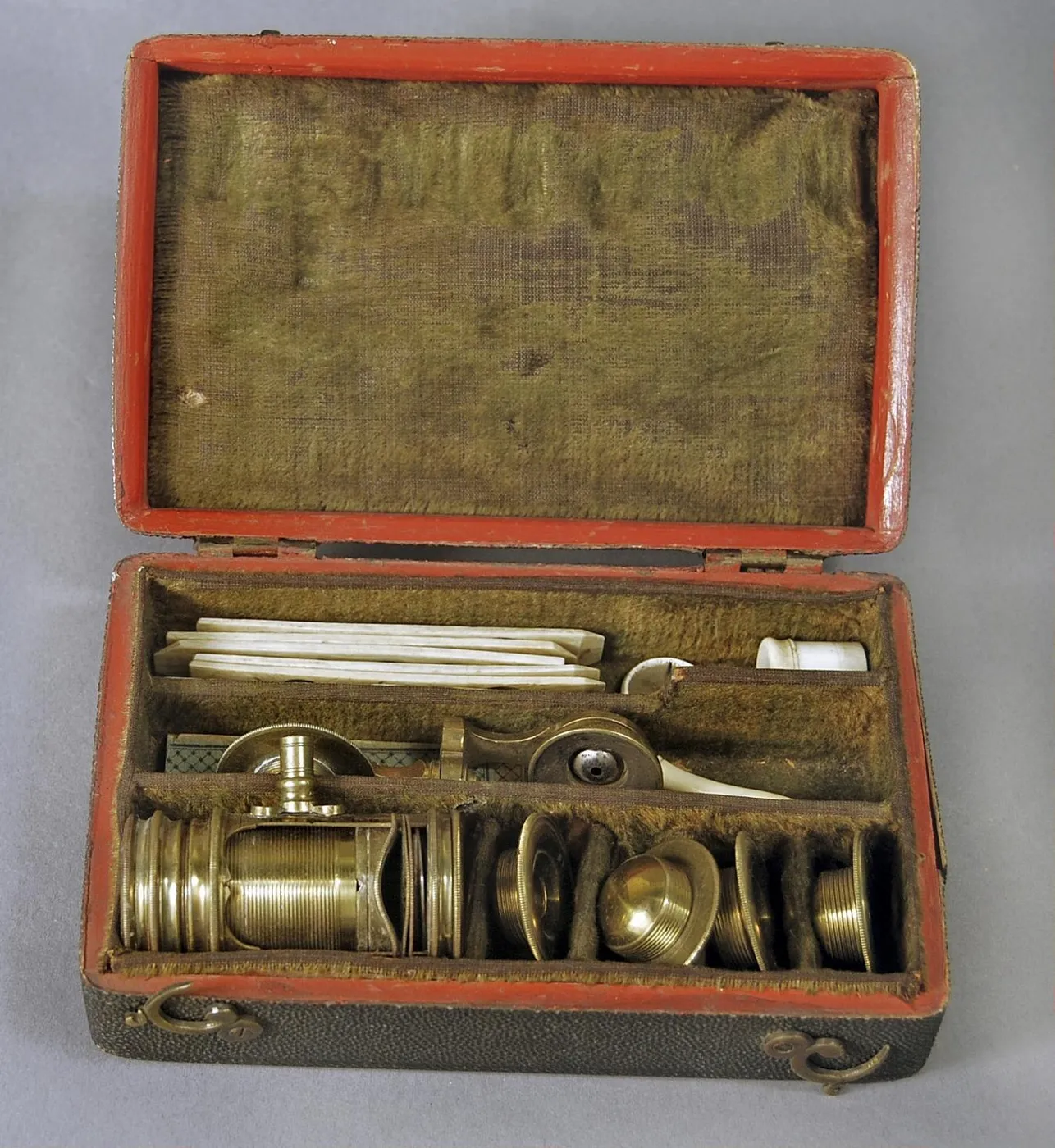 Microscope